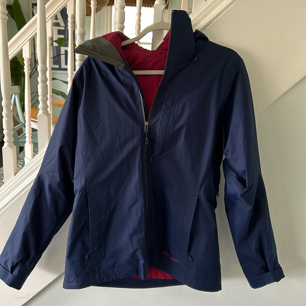 Patagonia Women's Insulated Powder Town Jacket - two in one - women’s medium